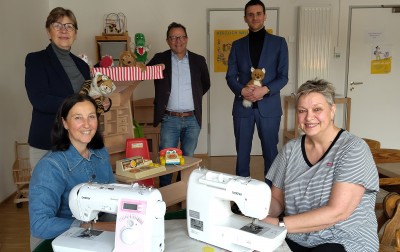 Spendenuebergabe.jpg Spende für das Familienzentrum Rothenditmold